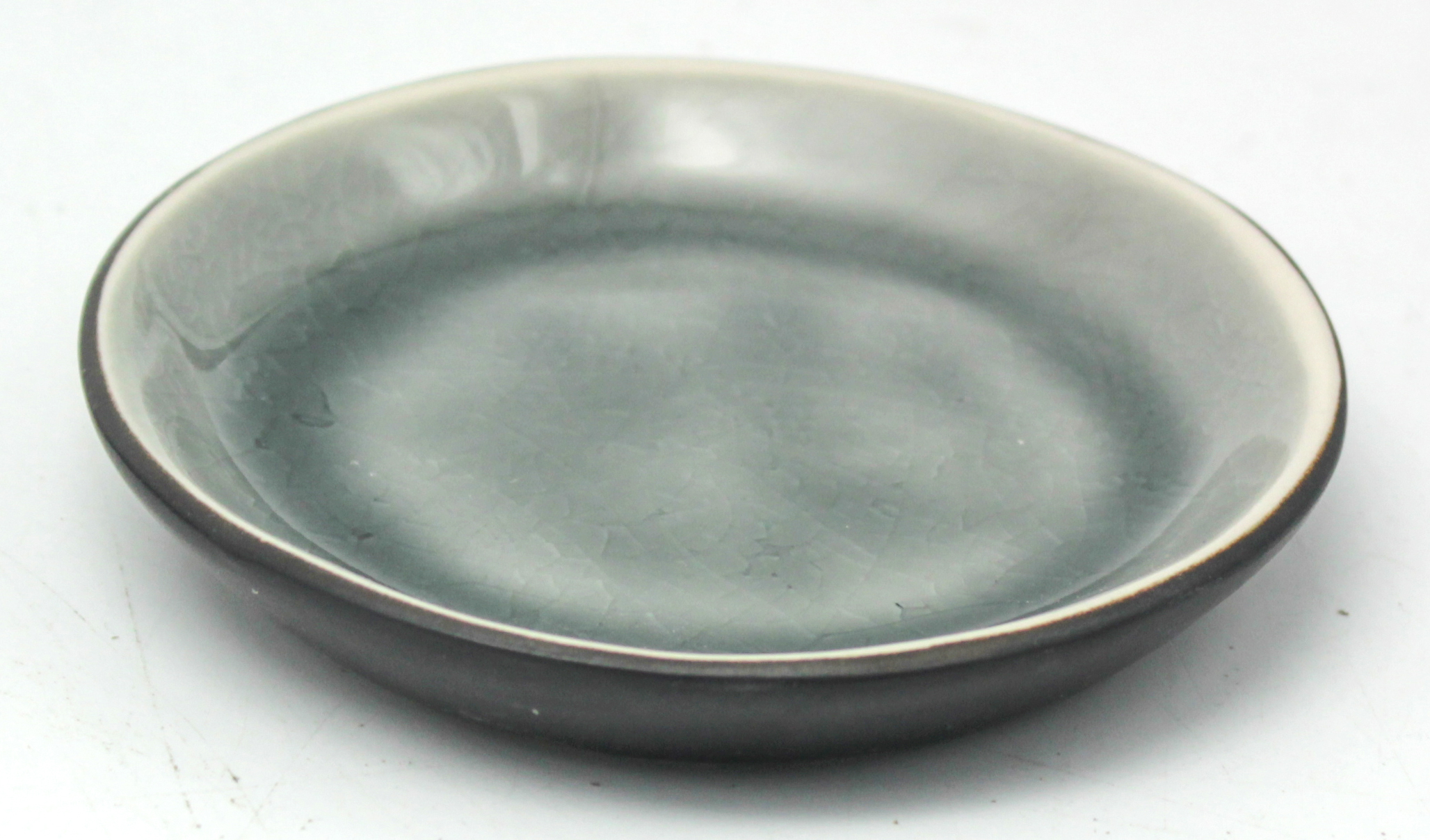 reactive dinner plate