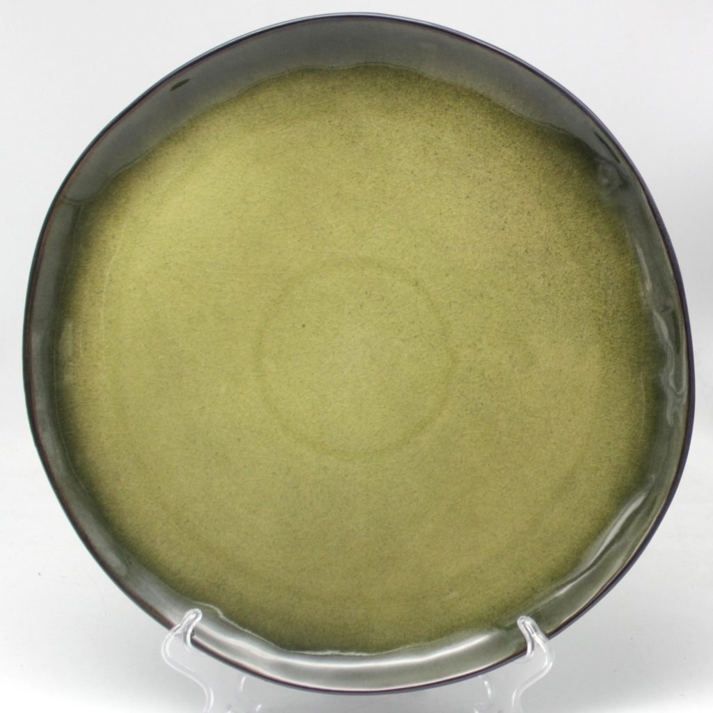 round reactive dinner plate