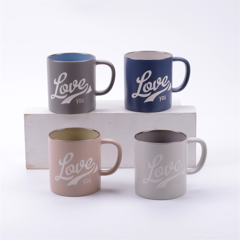 vintage christmas coffee mugs